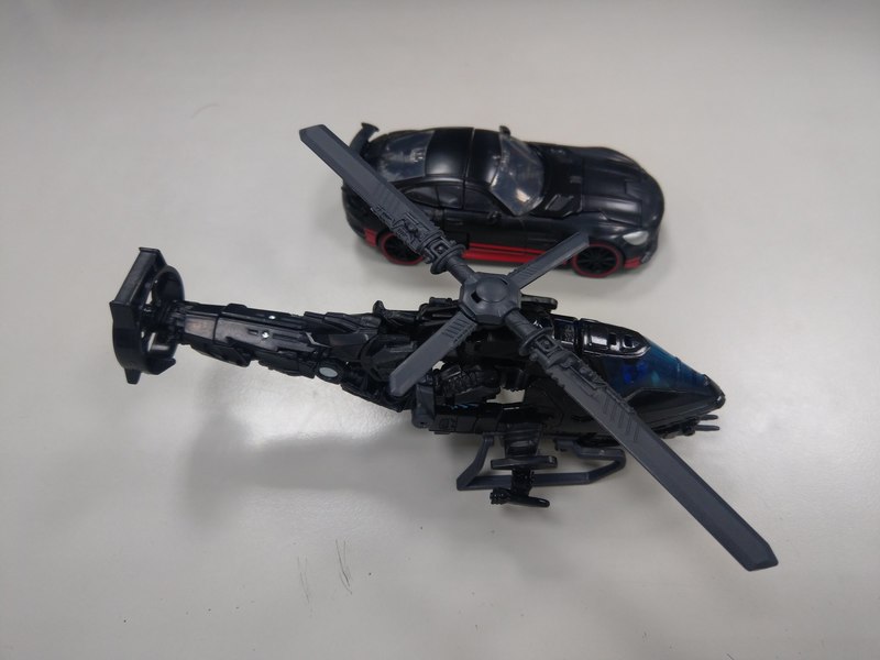 Transformers Studio Series Helicopter Drift In Hand Photos 25 (25 of 26)